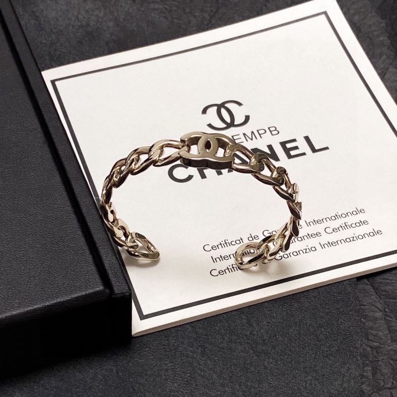 Ch**el bracelets